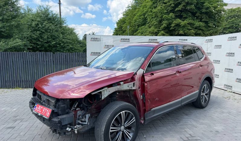 
VOLKSWAGEN TIGUAN 2.0T SEL, 2018 (2017) full									