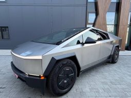 TESLA CYBERTRUCK, 2024