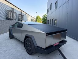 TESLA CYBERTRUCK, 2024