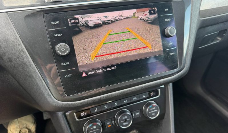 
VOLKSWAGEN TIGUAN SE, 2018 full									