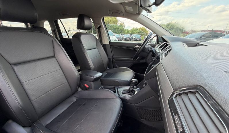 
VOLKSWAGEN TIGUAN SE, 2018 full									
