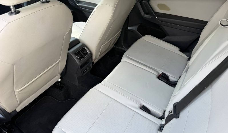 
VOLKSWAGEN TIGUAN 2.0T SEL, 2018 (2017) full									