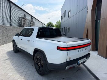 RIVIAN R1T ADVENTURE, 2022