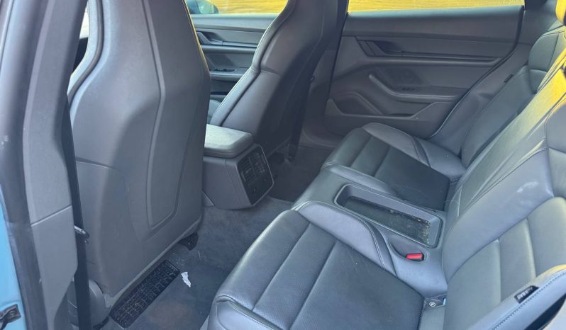 
PORSCHE TAYCAN, 2021 full									