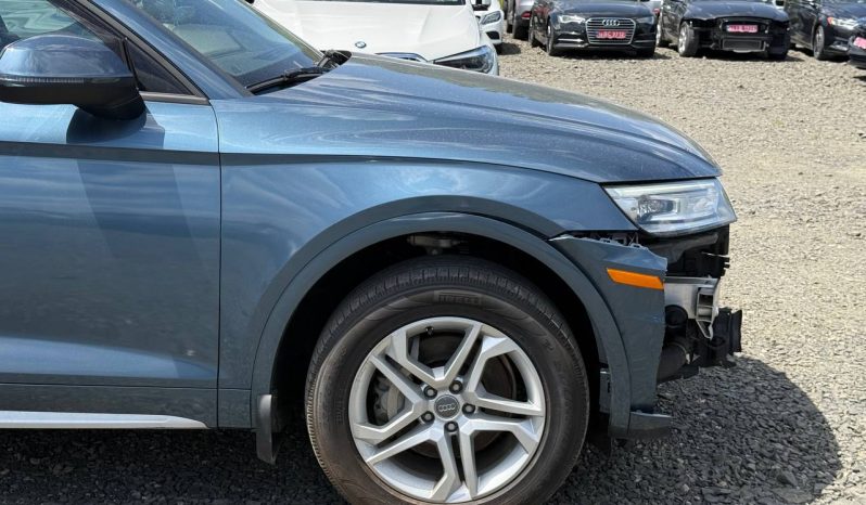 
AUDI Q5 2.0T TECH PREMIUM, 2018 full									