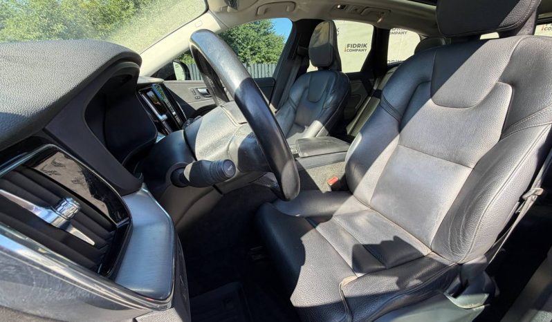 
VOLVO XC60 T5 MOMENTUM, 2019 (2018) full									