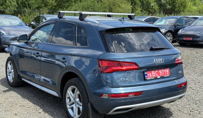 
AUDI Q5 2.0T TECH PREMIUM, 2018 full									