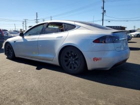 TESLA MODEL S 75D, 2018