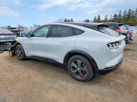 FORD MUSTANG MACH-E PREMIUM, 2021 (2020)