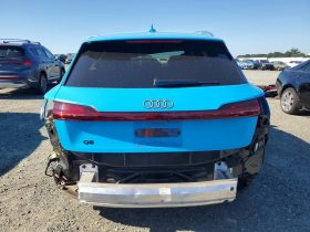 AUDI Q8 E-TRON PREMIUM PLUS, 2024 (2023)