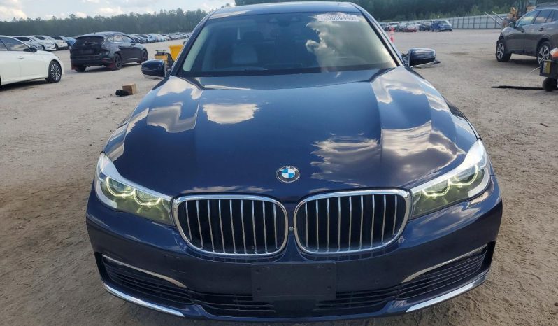 
BMW 740 I, 2017 full									