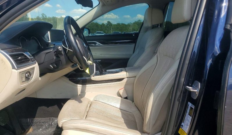 
BMW 740 I, 2017 full									