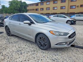 FORD FUSION SE HYBRID, 2018 (2017)