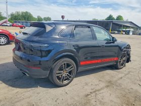 PORSCHE CAYENNE, 2020 (2019)