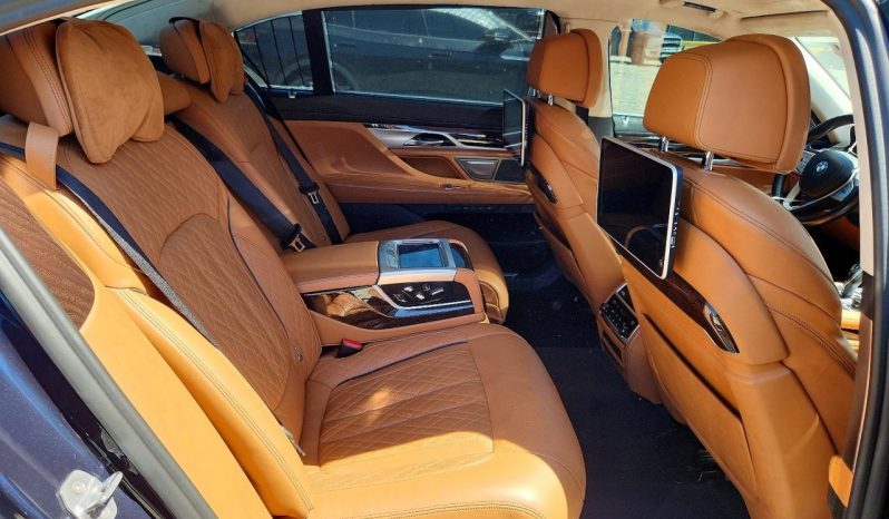 
BMW 750 XI, 2020 (2019) full									