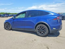 TESLA MODEL X, 2022