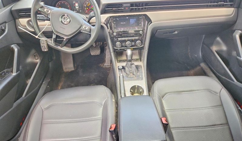 
VOLKSWAGEN PASSAT SE, 2021 full									