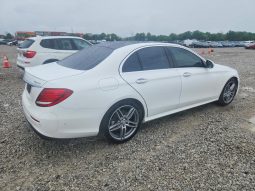 
MERCEDES-BENZ E 300 4MATIC, 2017 (2016) full									