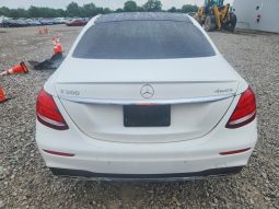 
MERCEDES-BENZ E 300 4MATIC, 2017 (2016) full									
