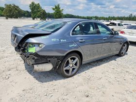 MERCEDES-BENZ E 300 4MATIC, 2017 (2016)