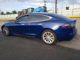 TESLA MODEL S 75, 2017