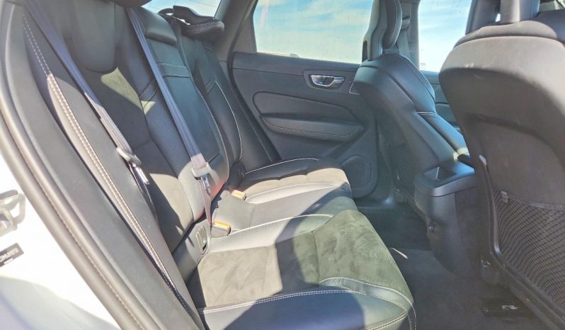 
VOLVO XC60 T6 R-DESIGN, 2018 full									