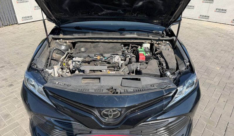 
TOYOTA CAMRY LE, 2019 (2018) full									