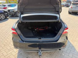 
TOYOTA CAMRY LE, 2019 (2018) full									