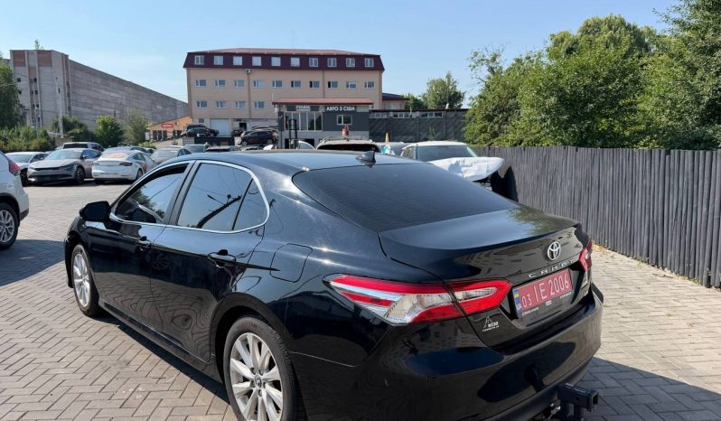 
TOYOTA CAMRY LE, 2019 (2018) full									