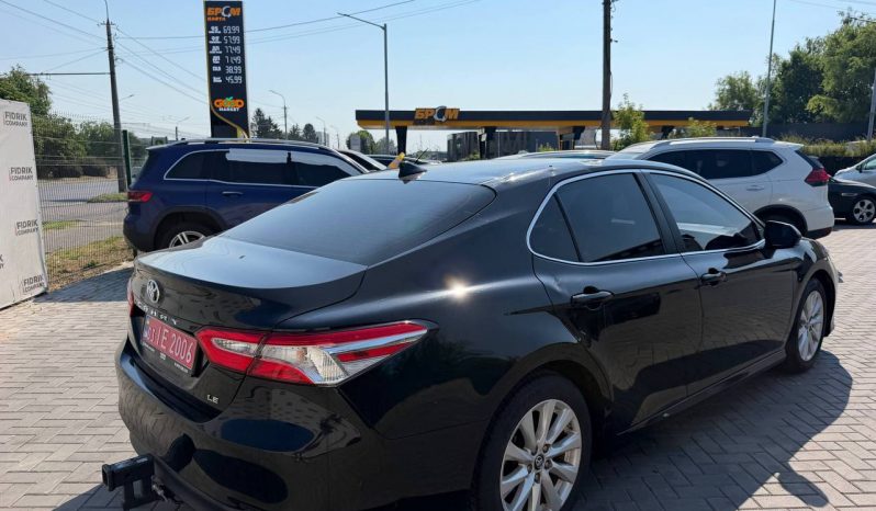
TOYOTA CAMRY LE, 2019 (2018) full									