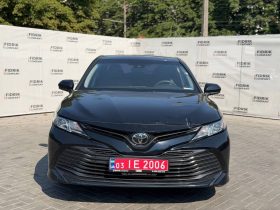 TOYOTA CAMRY LE, 2019 (2018)