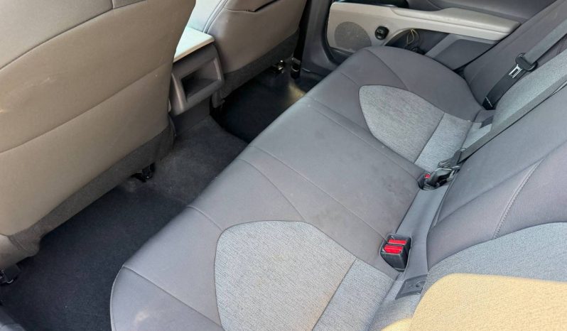 
TOYOTA CAMRY LE, 2019 (2018) full									