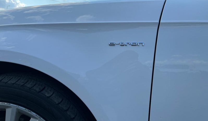 
AUDI A3 E-TRON PREMIUM, 2016 full									