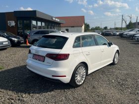 AUDI A3 E-TRON PREMIUM, 2016