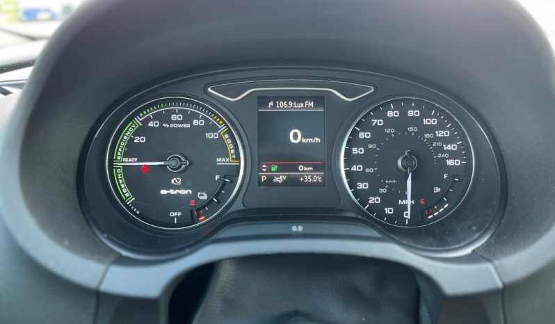 
AUDI A3 E-TRON PREMIUM, 2016 full									