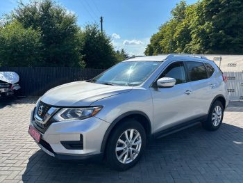NISSAN ROGUE SV, 2017 (2016)