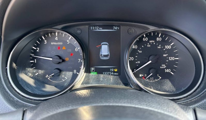 
NISSAN ROGUE SV, 2017 (2016) full									