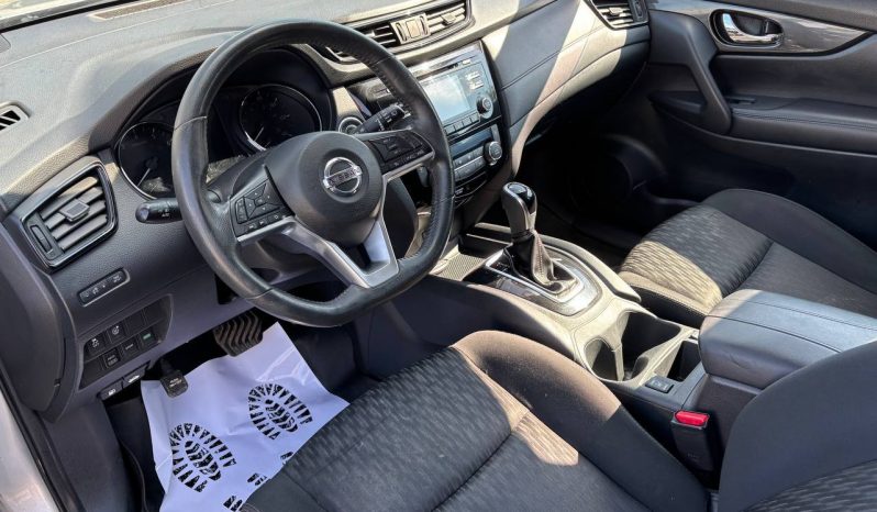 
NISSAN ROGUE SV, 2017 (2016) full									