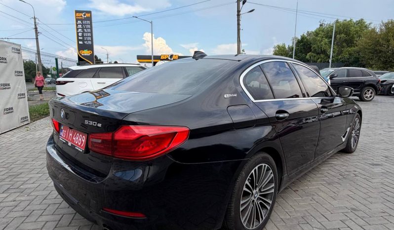 
BMW 530E, 2018 full									