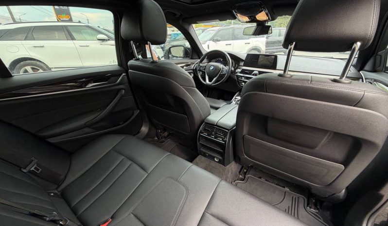
BMW 530E, 2018 full									