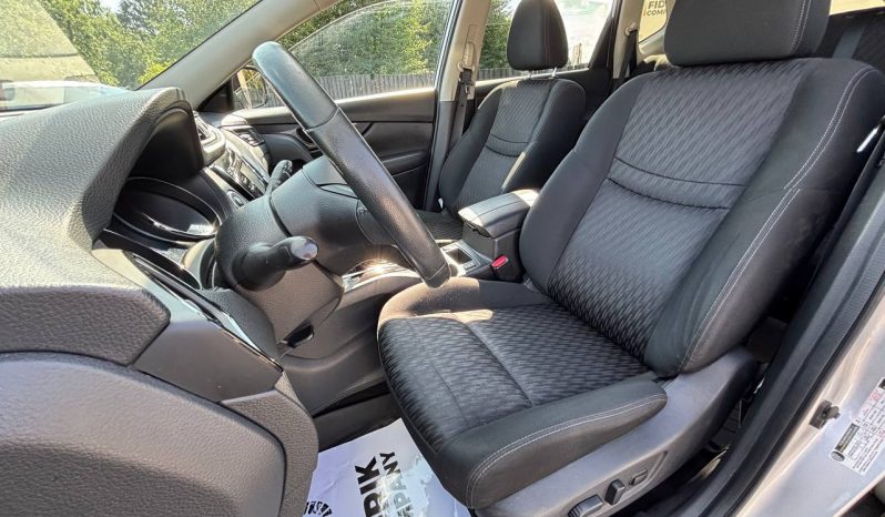 
NISSAN ROGUE SV, 2017 (2016) full									