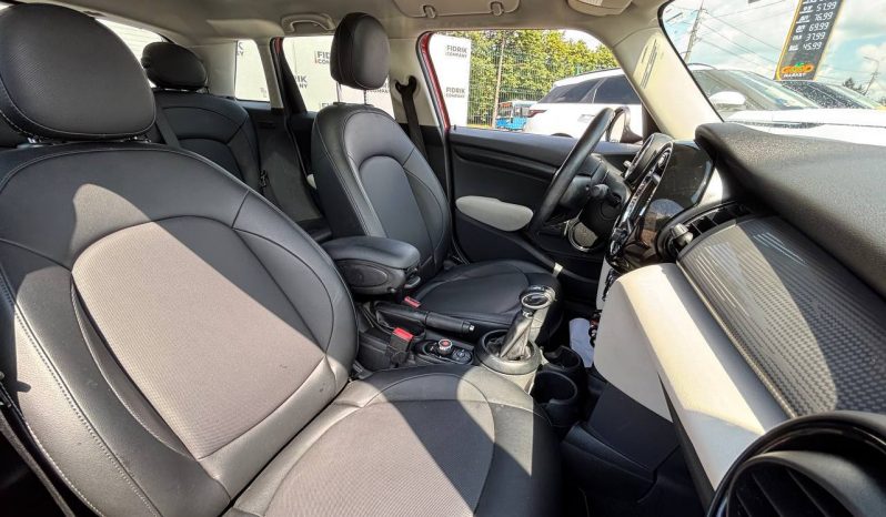 
MINI COOPER, 2018 (2017) full									