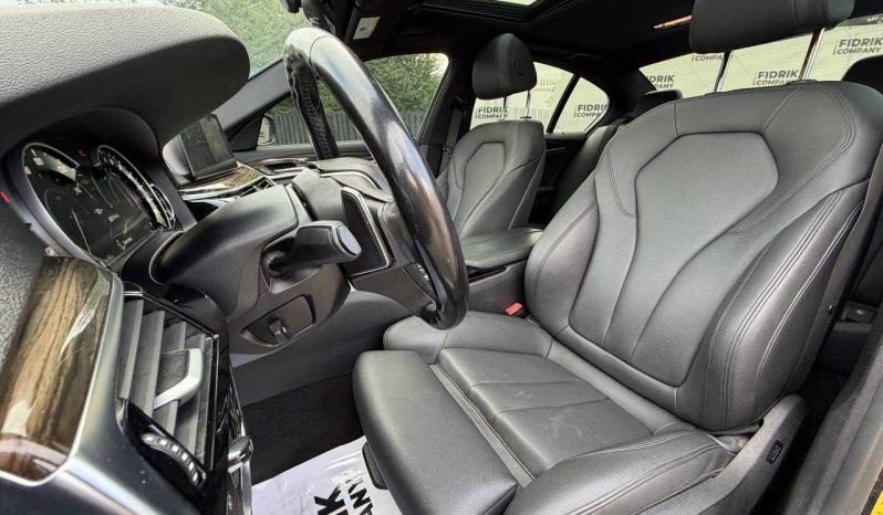 
BMW 530E, 2018 full									
