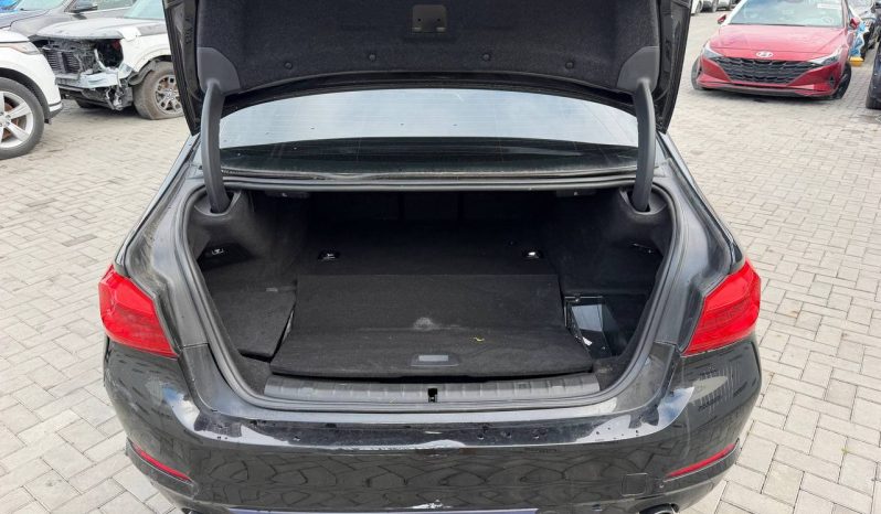 
BMW 530E, 2018 full									