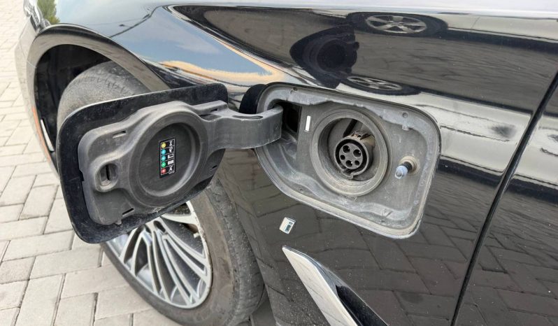 
BMW 530E, 2018 full									
