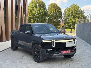 RIVIAN R1T LAUNCH EDITION, 2022