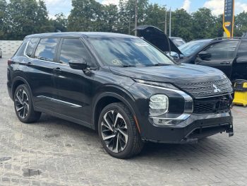 MITSUBISHI OUTLANDER SE, 2022