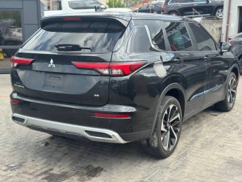 MITSUBISHI OUTLANDER SE, 2022