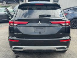 MITSUBISHI OUTLANDER SE, 2022