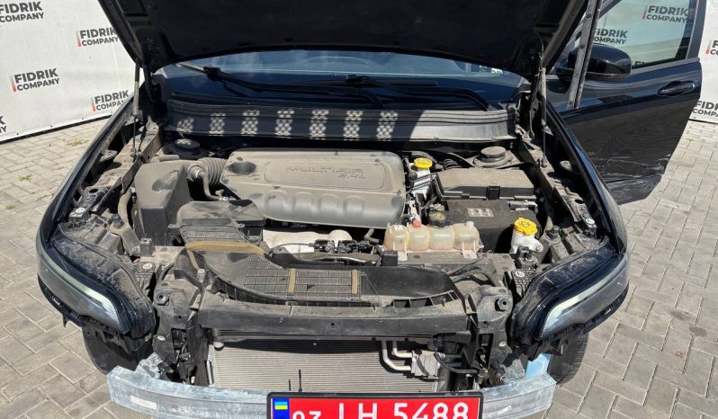 
JEEP CHEROKEE LATITUDE PLUS, 2019 full									